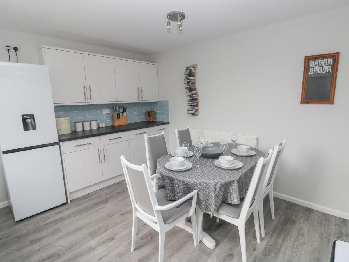 Villa 21 Sandfield Road Burry Port Exterior foto